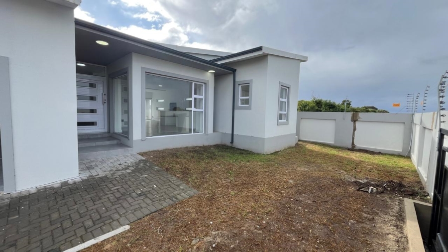 3 Bedroom Property for Sale in Aston Bay Eastern Cape